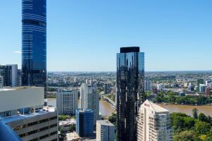 Modern 1BR Apartment in the Heart of Brisbane City