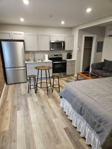 728 E. Broadway Ave., Unit 204, Maryville, TN.