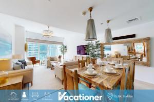 Vacationer Holiday Homes I Beautiful 2 Bed l Modern Amenities l Marina Views