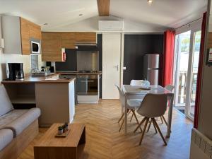 Campings M H 3 Chambres : photos des chambres