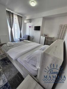 Studio Summerland SUNNY MAMAIA