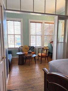 King Room with Sea View room in Somerset House Inn