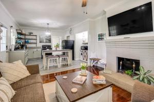 Bring Your Boat Retreat Near Lake Guntersville