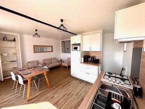 Duplex, terrasse, vue mer, 30m plage