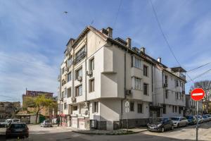 Budget Flat in Central Varna