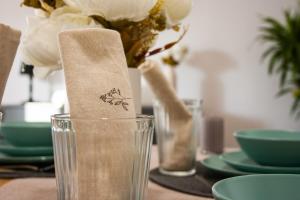 Sun-Kissed Cozy Bungalow