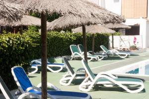 Sun-Kissed Cozy Bungalow