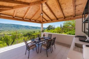 Holiday Home Baan with epic view and private pool