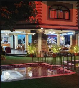 Stylish Poolside 2BHK Near Candolim to Eat, Chill, Party Nearby