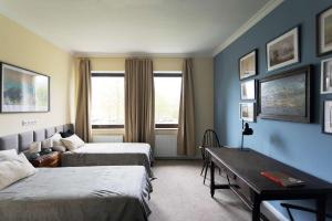 Big Premium Apartment with Rhine View, totally new