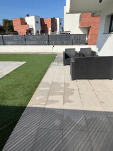 Casa con piscina y parking en Roda de Berà