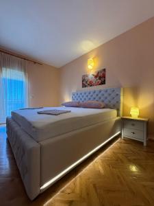 4-Bedroom Lux Apartment with Amazing Scenery