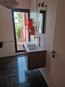 Villas Villa avec piscine et dependance : photos des chambres