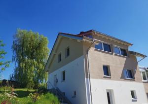 Panorama Apartment mit 2 Schlafzi im Allgäu mit Balkon