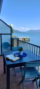 Scarlet Flower - Lago Maggiore