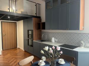Apartament z antresolą w centrum Łodzi