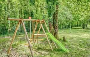 Maisons de vacances Pet Friendly Home In Tremolat : photos des chambres
