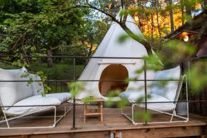 Tipi à Roussillon - Ubytování bez kategorie ve městě Roussillon