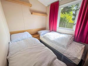 Cosy 6 Berth Caravan At California Cliffs Holiday Park Ref 50032J
