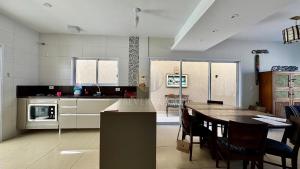 Piscina e Wi-Fi -Frente para o Mar triplex