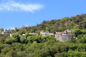 Appartements La Colombiere - Vue imprenable sur l'Ardeche - Tres Calme - Tres bien situe - Residence Privee : photos des chambres