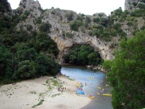 Maisons de vacances Maison Super Calme et Confortable - Idealement Situee - Clim - Vue Montagnes - Piscine Partagee - Parking Gratuit - Lou Tranquillou : photos des chambres