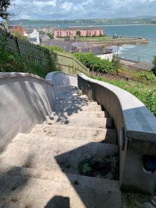 PERIWINKLE COTTAGE, with the most amazing sea view