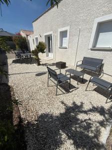 Appartements Maison T3 avec jardin : photos des chambres
