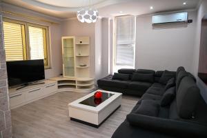 Dream House Apartment