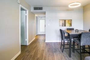 Community Pool Lauderhill Vacation Rental