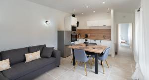 Villas Villa Cesarine 4 etoiles, 8 pers, 4 chambres, piscine privee, poolhouse, clim : photos des chambres
