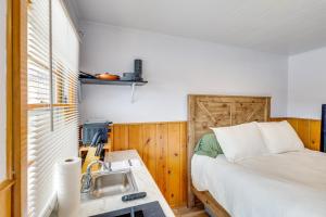 2 Mi to Black Hills Natl Forest Convenient Pad!