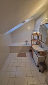 Drews Shelter - Charming Apartment