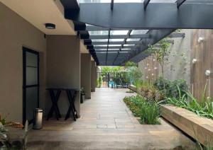 Em frente ao metrô Luz Lindo e Confortável