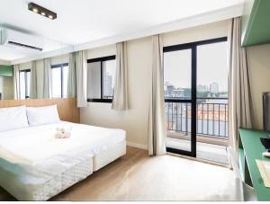 Em frente ao metrô Luz Lindo e Confortável