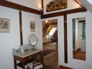 B&B / Chambres d'hotes Le Clos Saint Nicolas : Suite - Vue sur Jardin