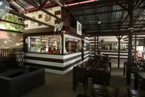 The Barat Perhentian