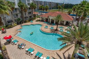 Orlando Studio King Queen Beds Sleeps 4