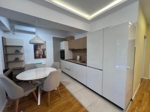 Gigi Apartments by Eluxory