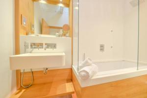 Central Two Bedroom Apartments St Albans By Central Stays Short Lets & Serviced Accommodation With Free Parking - 5