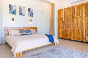 Eco-Luxurious Villa 4bdr - 5 min to the Beach