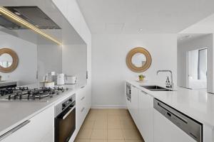 Cloud Top, Waterloo Isyd