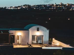 Uranides Luxury Suites