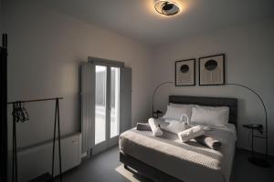 Uranides Luxury Suites