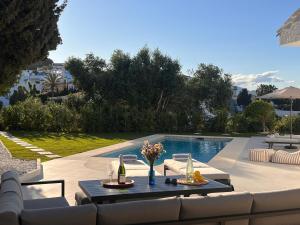 New! Stylish 3 Ensuite Villa with Stunning View & Private Pool - Costal del Sol