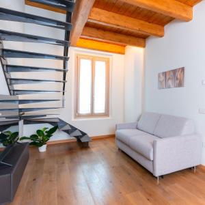 One-Bedroom Apartment with City View