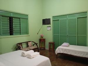 hospedagem casa da waldir, quarto suíte 01