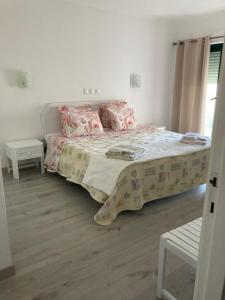 White Light Terrace Alvor Flat