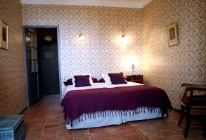 Hotels Logis Hotel - Restaurant La Marbrerie : photos des chambres