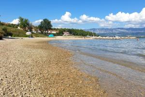 Apartments by the sea Cizici, Krk - 24374 